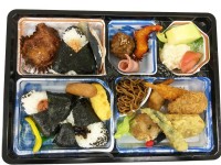 福井県福井市飯塚町の宅配弁当サービス デリカマート:おにぎり(3ヶ)弁当
